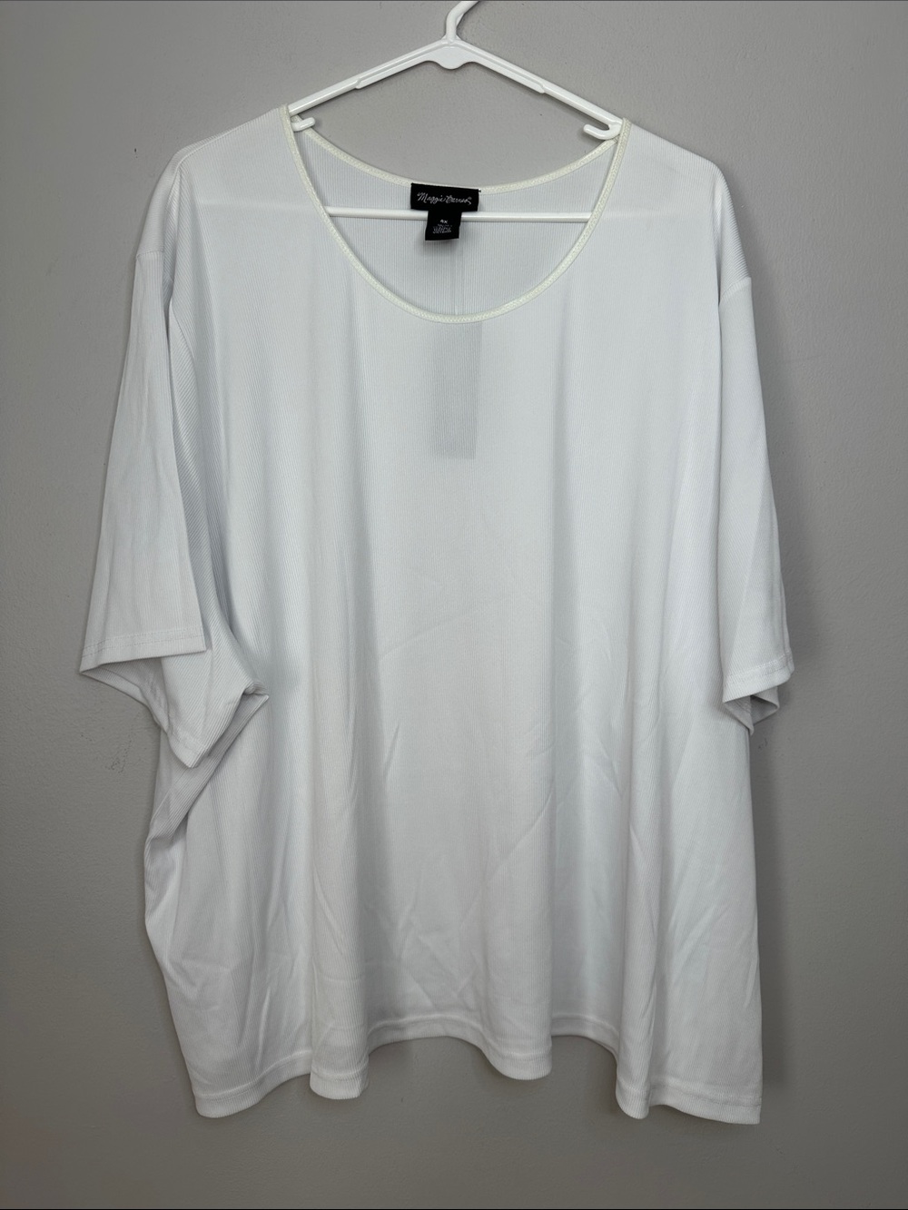 White Short-Sleeve Crew Neck Tee size 4X NWT